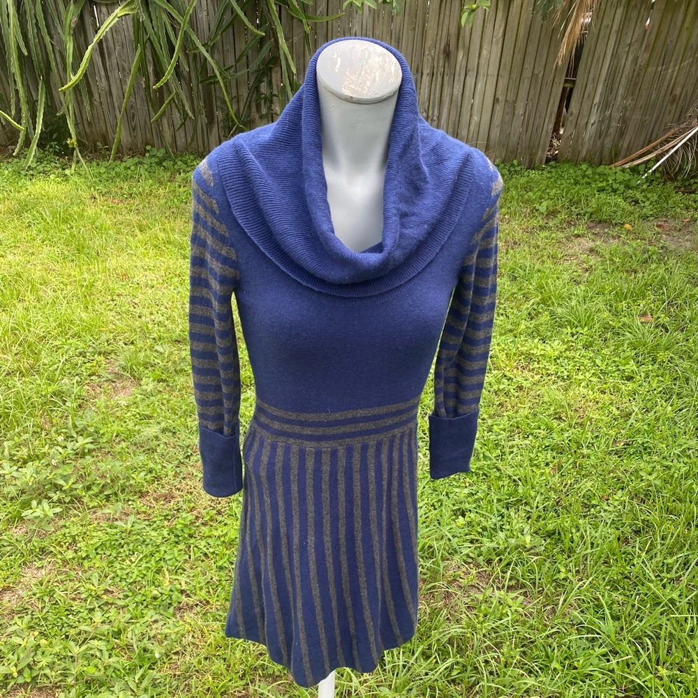 BCBGMAXAZRIA Cowl Neck Mini Sweater Dress Size S - Picture 7 of 11